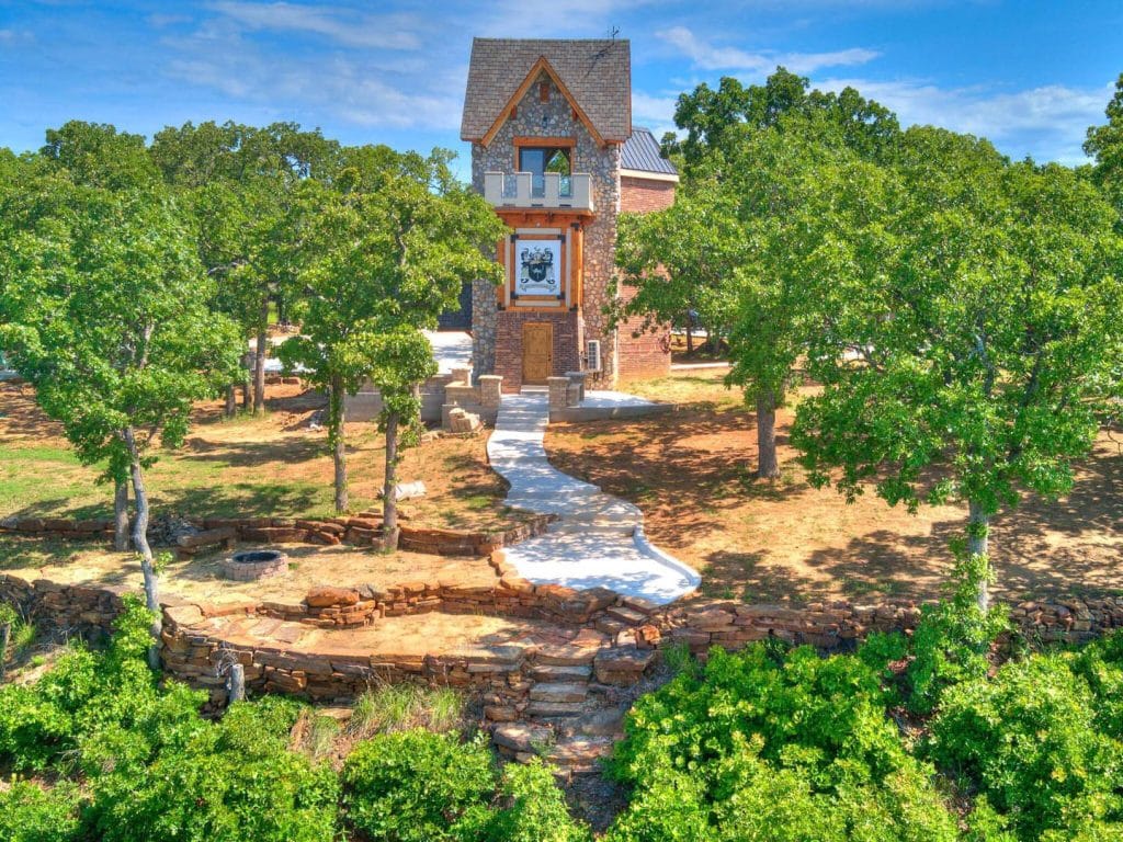 About the Property - Castle of Skiatook